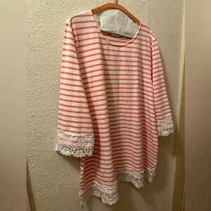 Denim & Co. Top Women’s Size 2X Striped Pink/ White 3/4 Sleeve With Lace Trim